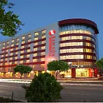 Ξενοδοχείο Ramada Plaza By Wyndham 4*