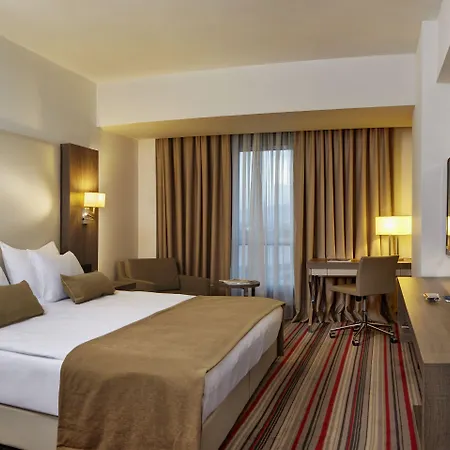 Hotel Ramada Plaza By Wyndham