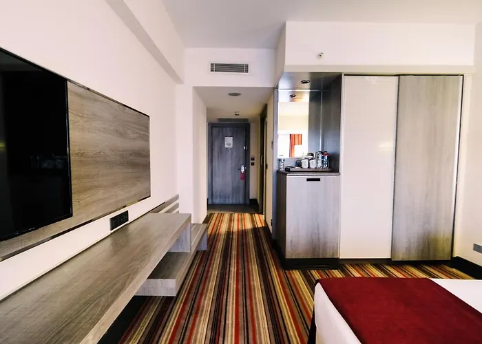Hotel Ramada Plaza By Wyndham 4*