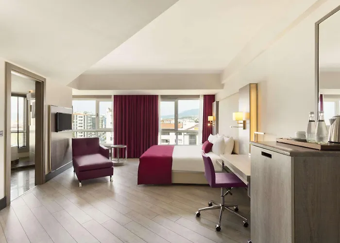 Ramada Plaza By Wyndham Otel İzmir