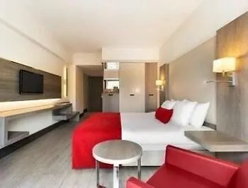 Ramada Plaza By Wyndham איזמיר