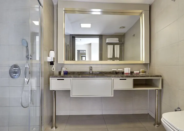 Ramada Plaza By Wyndham Hotell Izmir