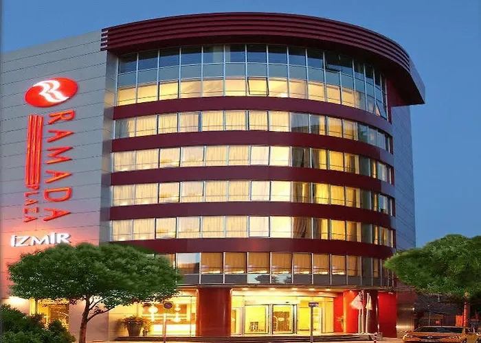Ramada Plaza By Wyndham איזמיר