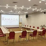 Ramada Plaza By Wyndham 호텔 4*