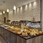 호텔 Ramada Plaza By Wyndham 4*