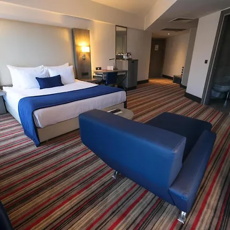 Hotel Ramada Plaza By Wyndham