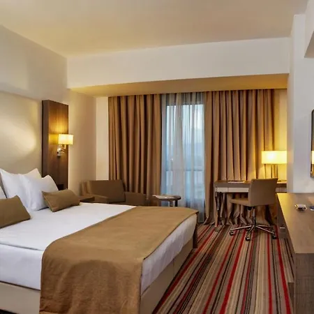 Ramada Plaza By Wyndham