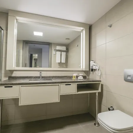 Ramada Plaza By Wyndham Izmir