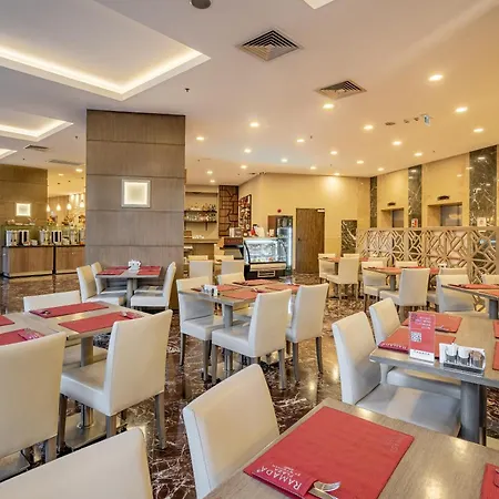 Hotel Ramada Plaza By Wyndham Izmir