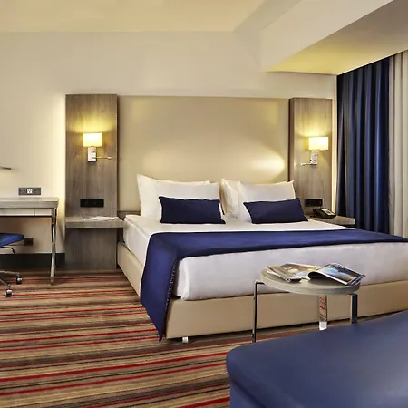 Ramada Plaza By Wyndham 호텔 4*