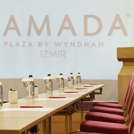 호텔 Ramada Plaza By Wyndham 4*
