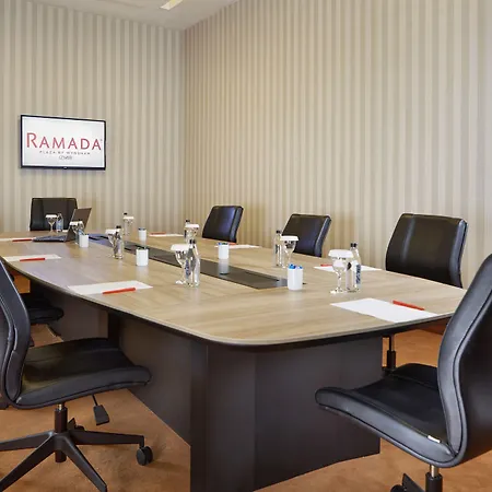 Ramada Plaza By Wyndham Izmir