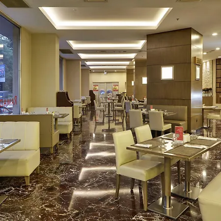 Ramada Plaza By Wyndham