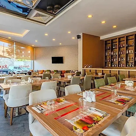 Hotel Ramada Plaza By Wyndham 4*