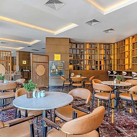 Ramada Plaza By Wyndham Hotel İzmir