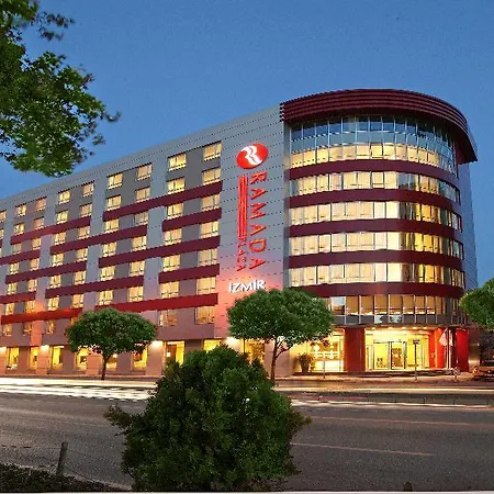 Hotel Ramada Plaza By Wyndham 4*