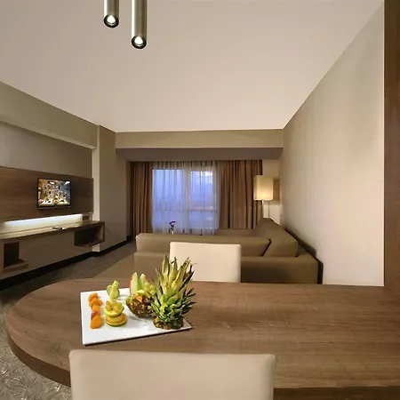 Ramada Plaza By Wyndham