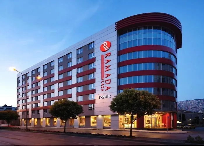 Ramada Plaza By Wyndham Hotel Esmirna