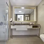 Ramada Plaza By Wyndham Hotel Izmir