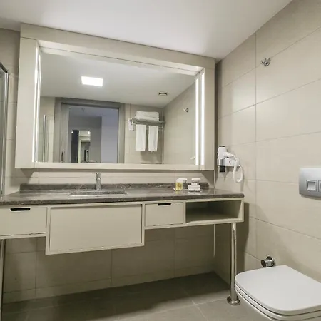 Ramada Plaza By Wyndham İzmir