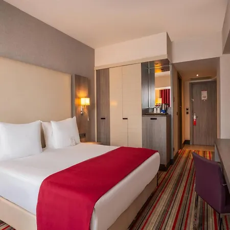 Hotel Ramada Plaza By Wyndham