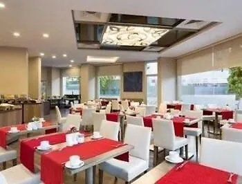 Ramada Plaza By Wyndham