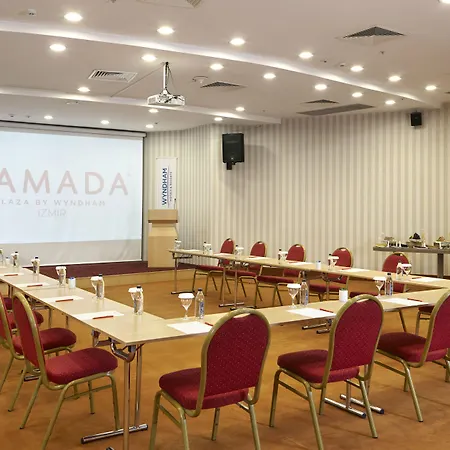 Ramada Plaza By Wyndham İzmir