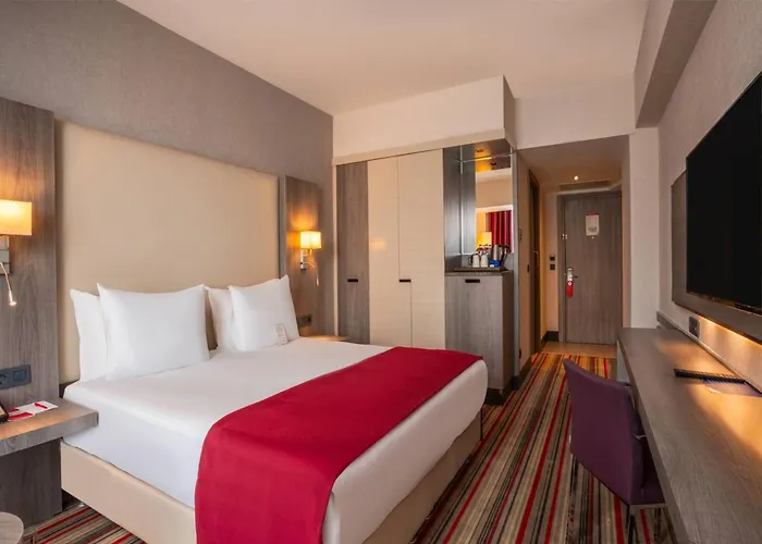 Otel Ramada Plaza By Wyndham